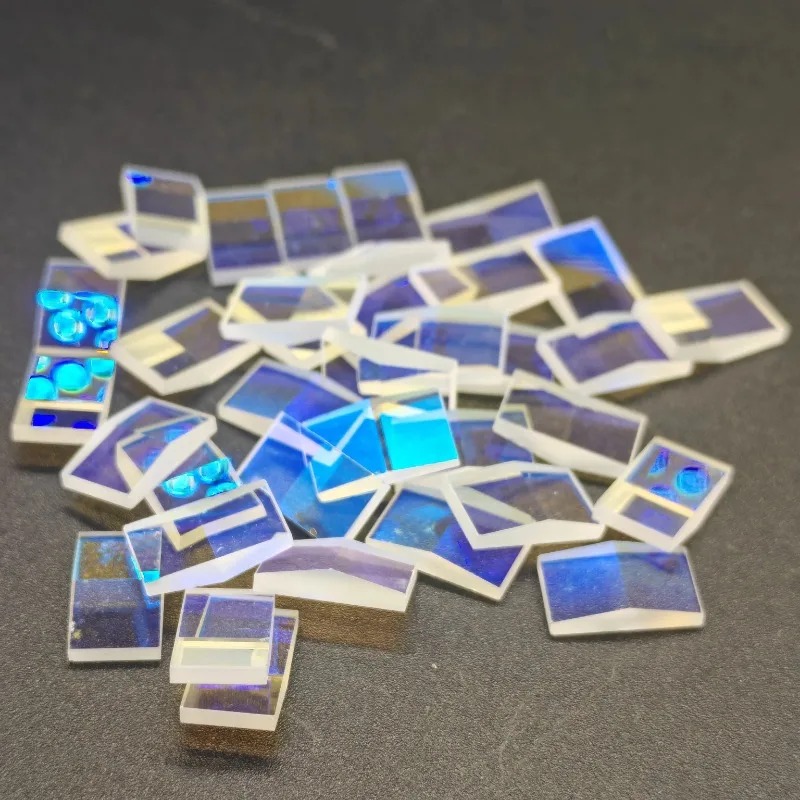 Irregular Damaged Iridescent O - Art Craft Optical recension och pris